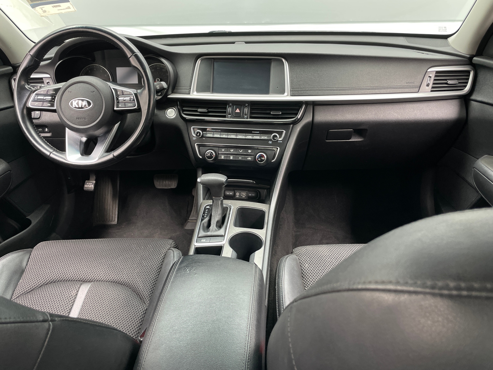 Thumbnail: 2020 Kia Optima - 3