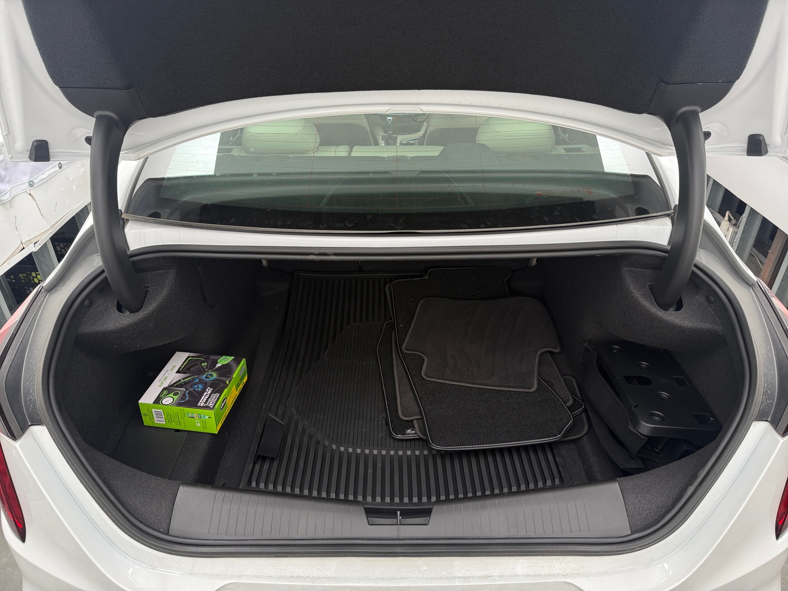 Thumbnail: 2025 Cadillac CT4 - 6