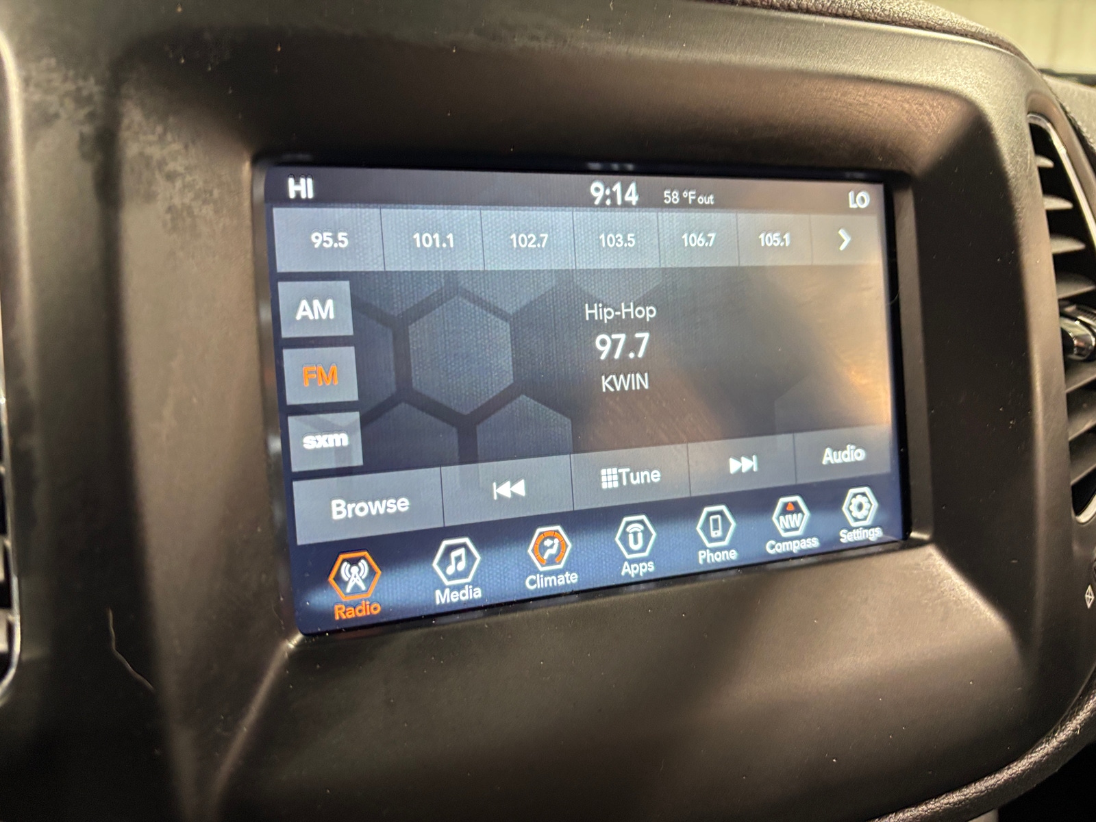 Thumbnail: 2019 Jeep Compass - 4