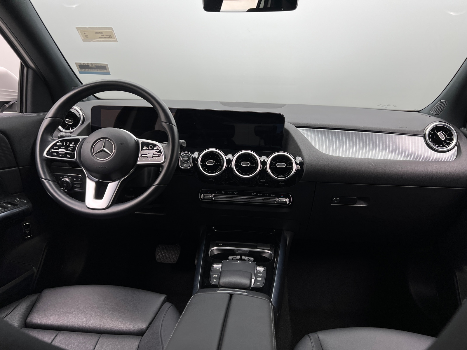 Thumbnail: 2022 Mercedes-Benz GLA - 2