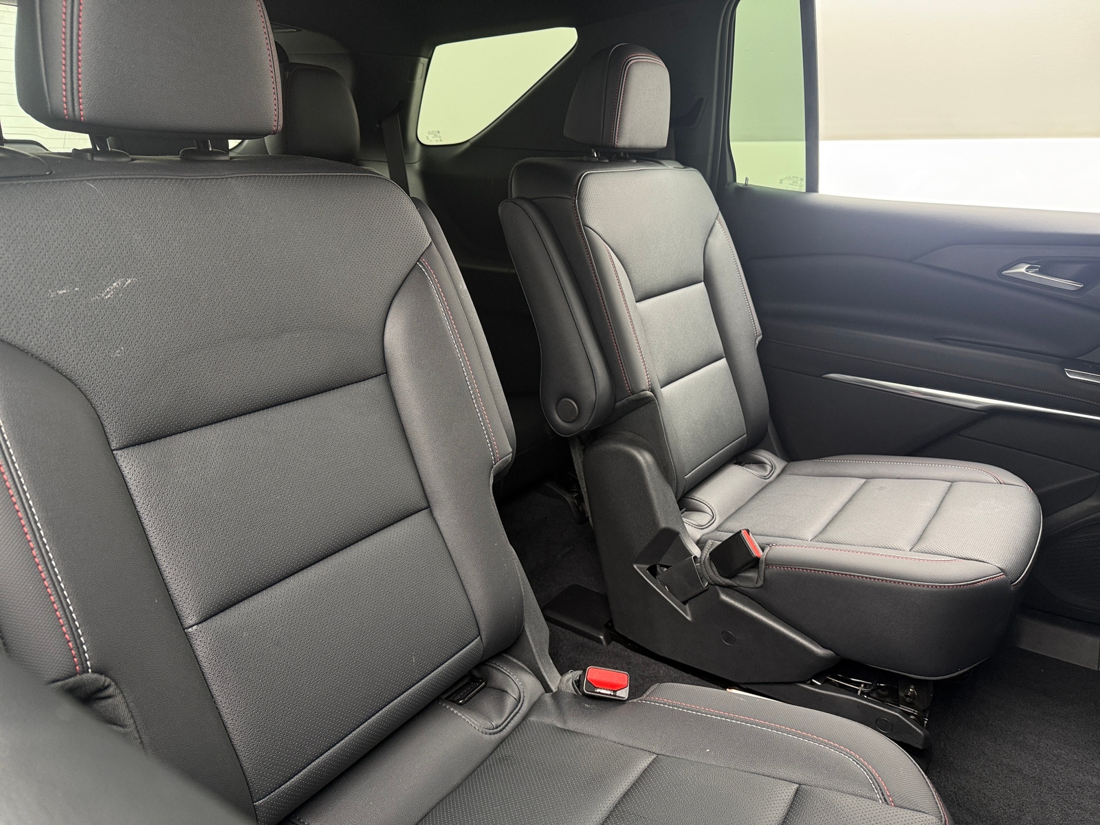 Thumbnail: 2025 Chevrolet Traverse - 5