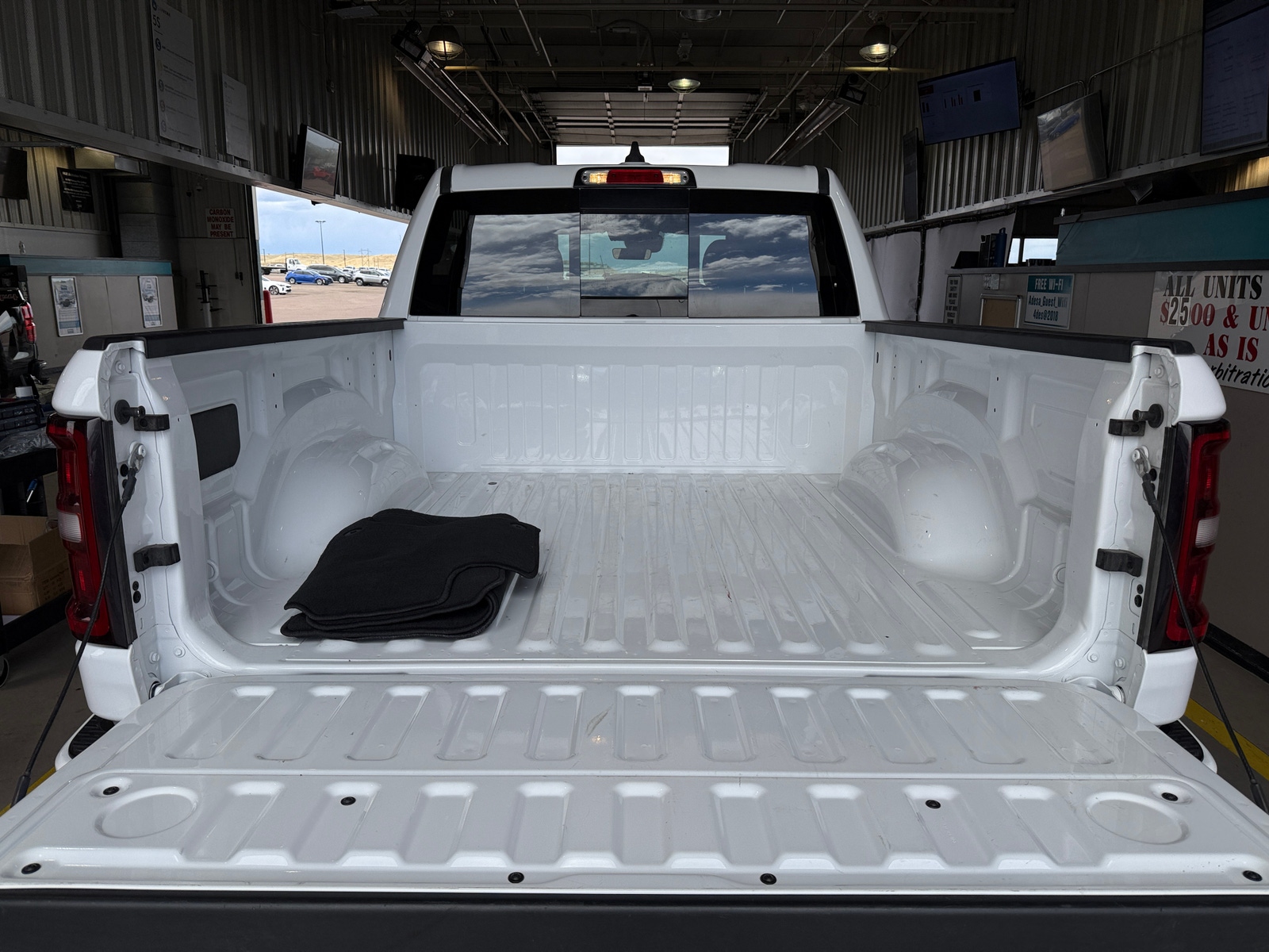 Thumbnail: 2025 RAM 1500 - 7