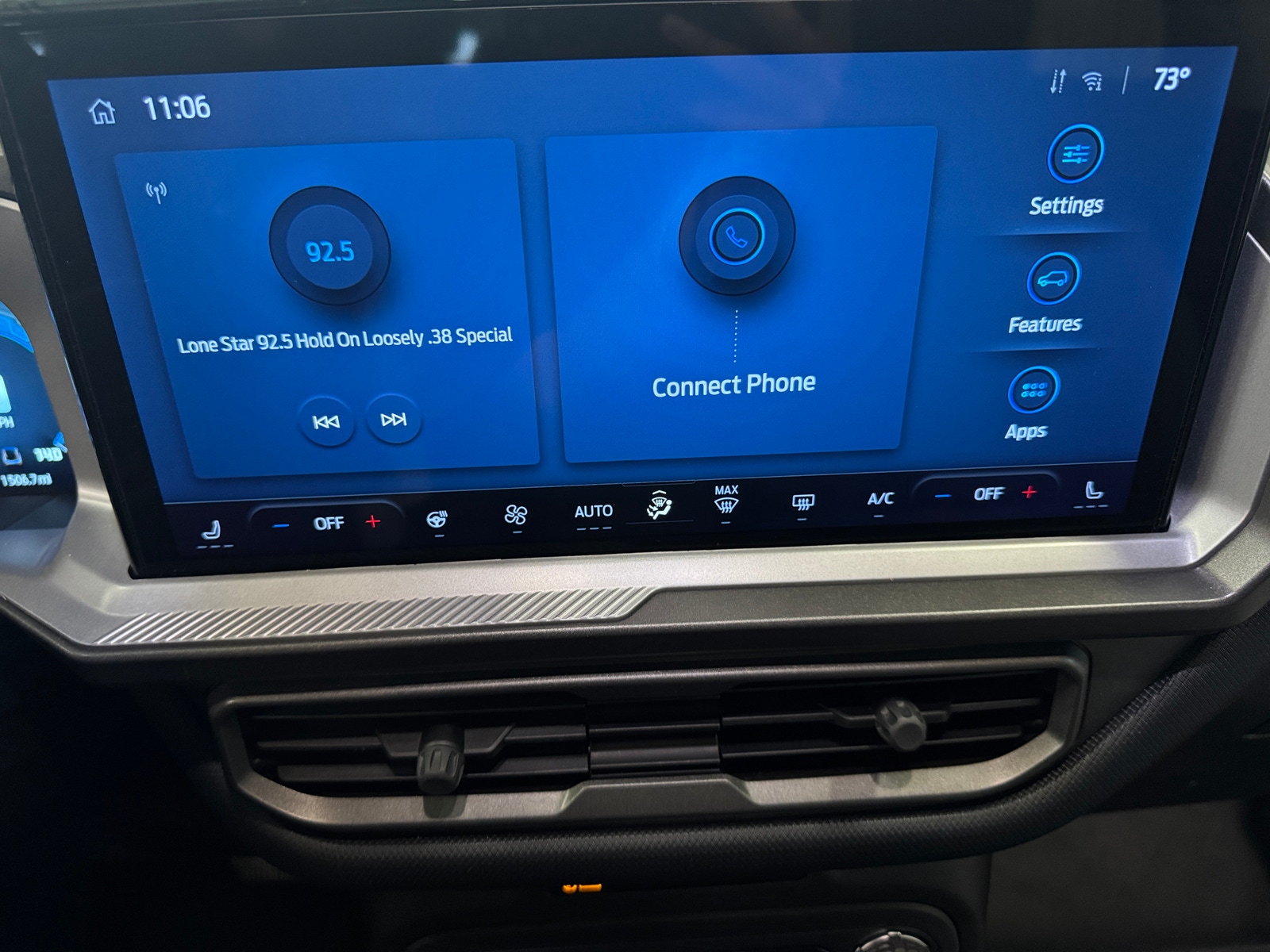 Thumbnail: 2025 Ford Bronco Sport - 3