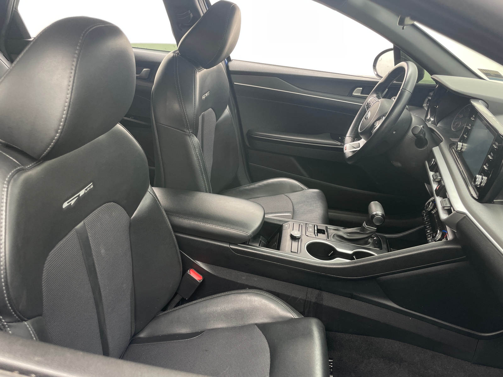 Thumbnail: 2021 Kia K5 - 2