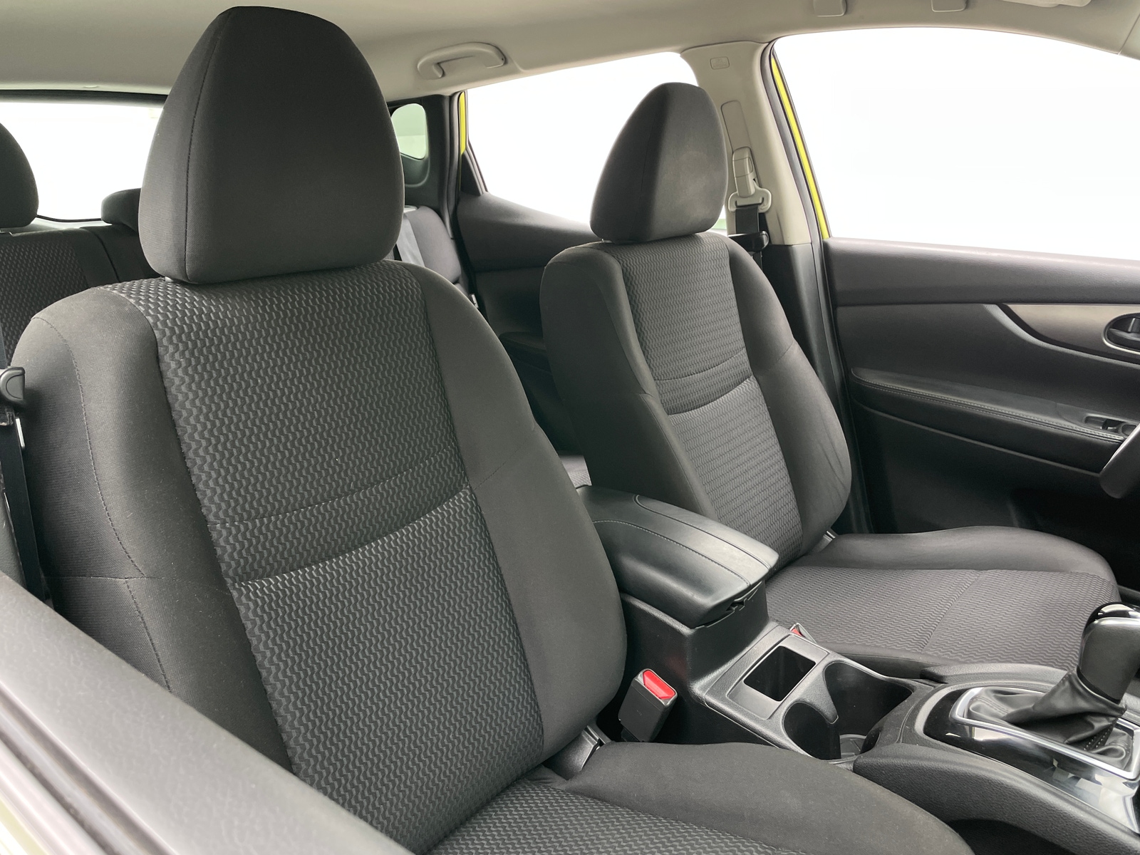 Thumbnail: 2020 Nissan Rogue Sport - 2