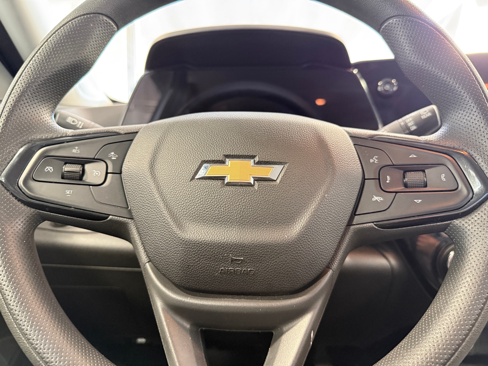 Thumbnail: 2025 Chevrolet Trax - 5