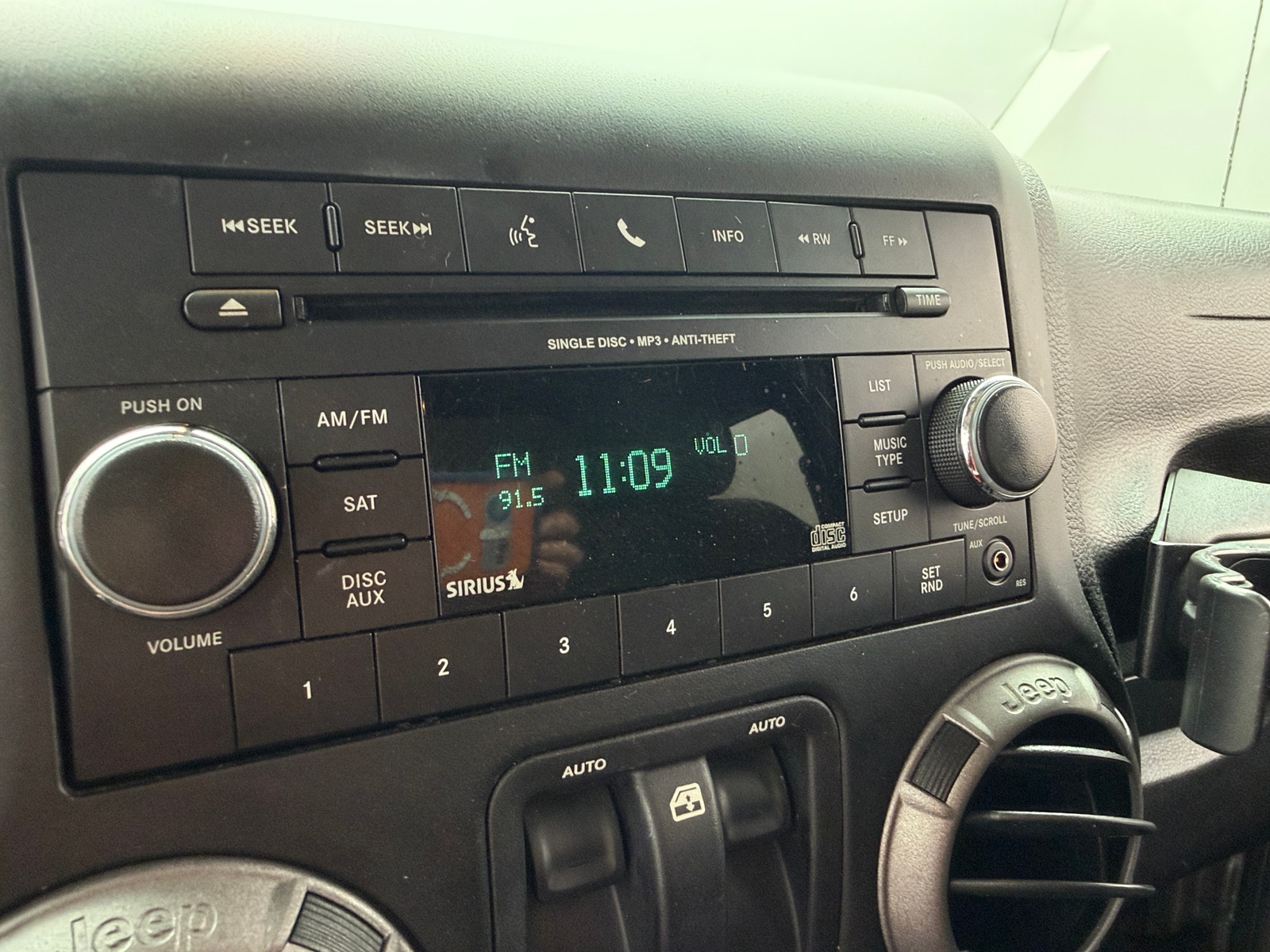 Thumbnail: 2016 Jeep Wrangler - 3