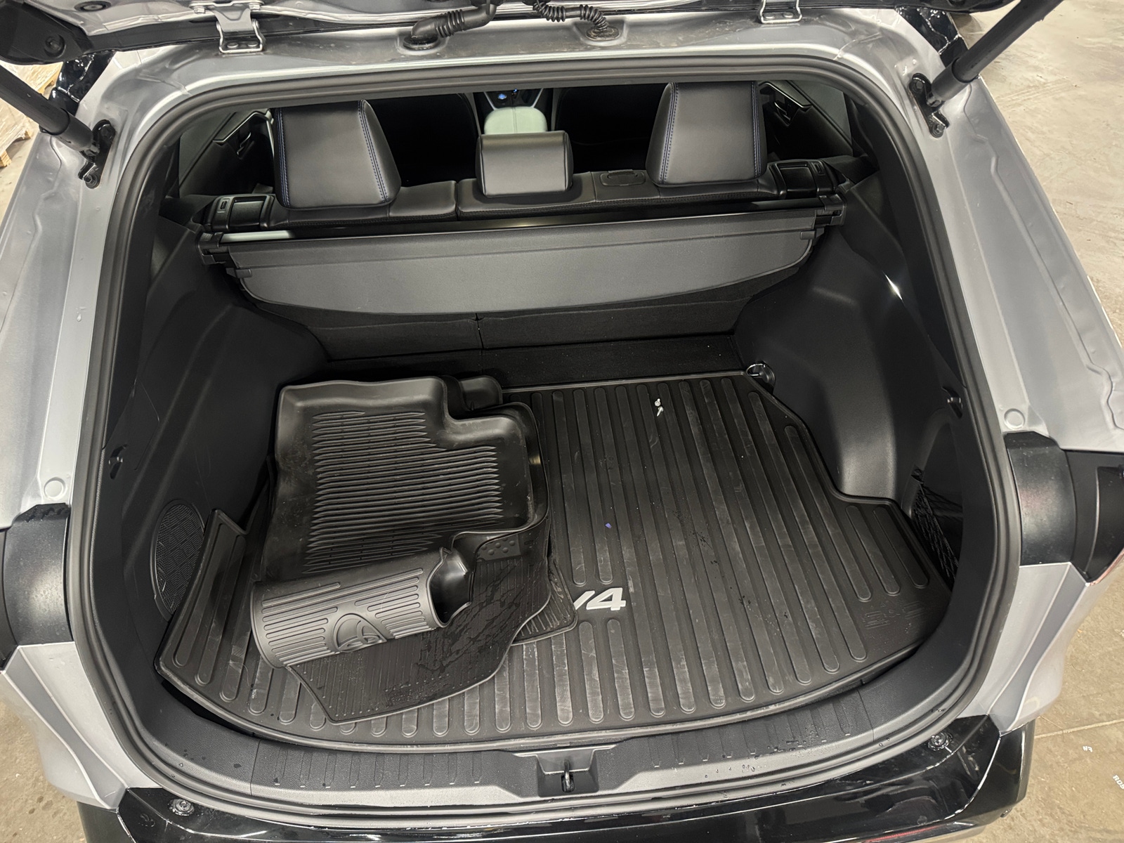 Thumbnail: 2024 Toyota RAV4 - 6