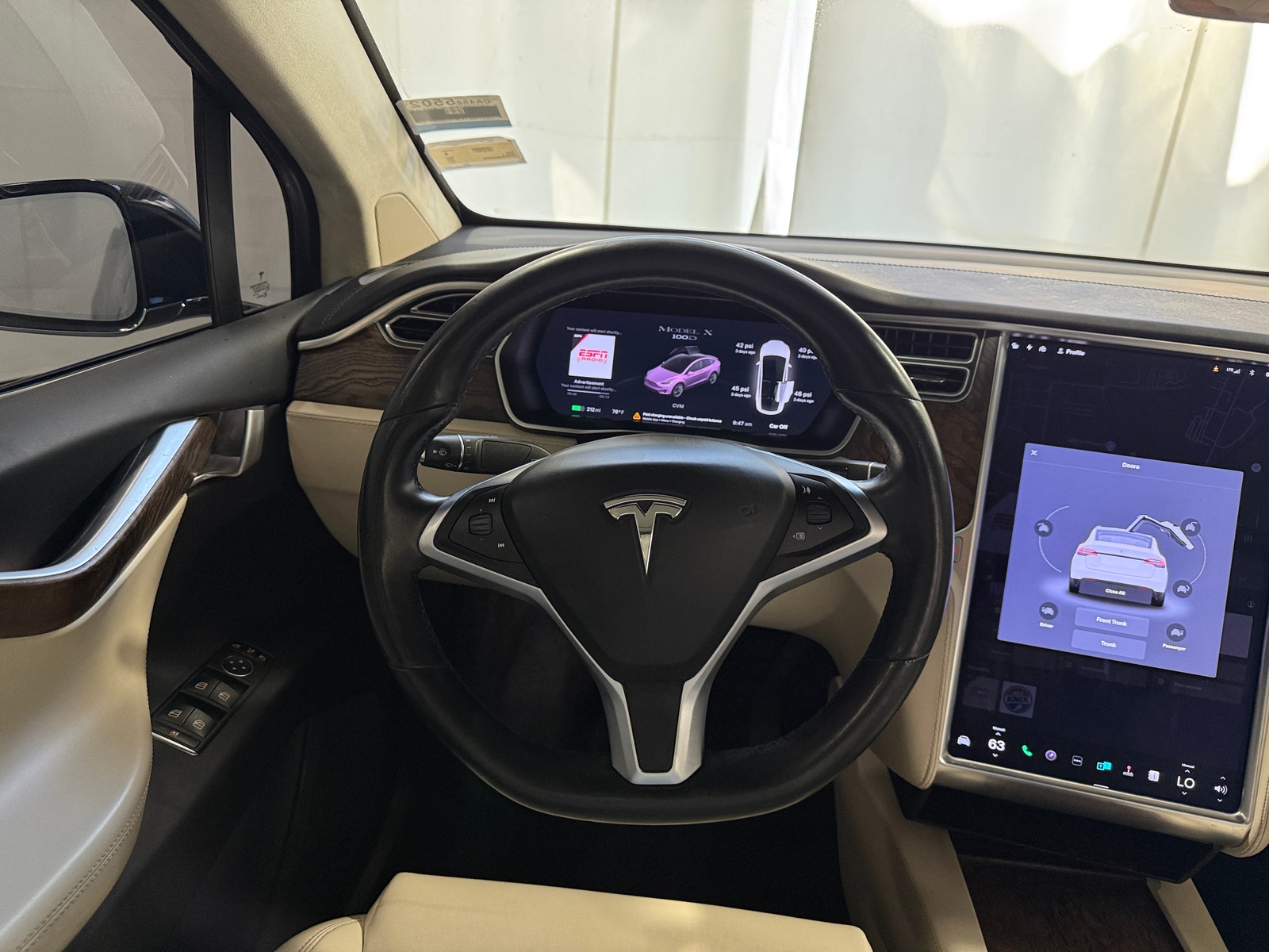 Thumbnail: 2017 Tesla Model X - 4