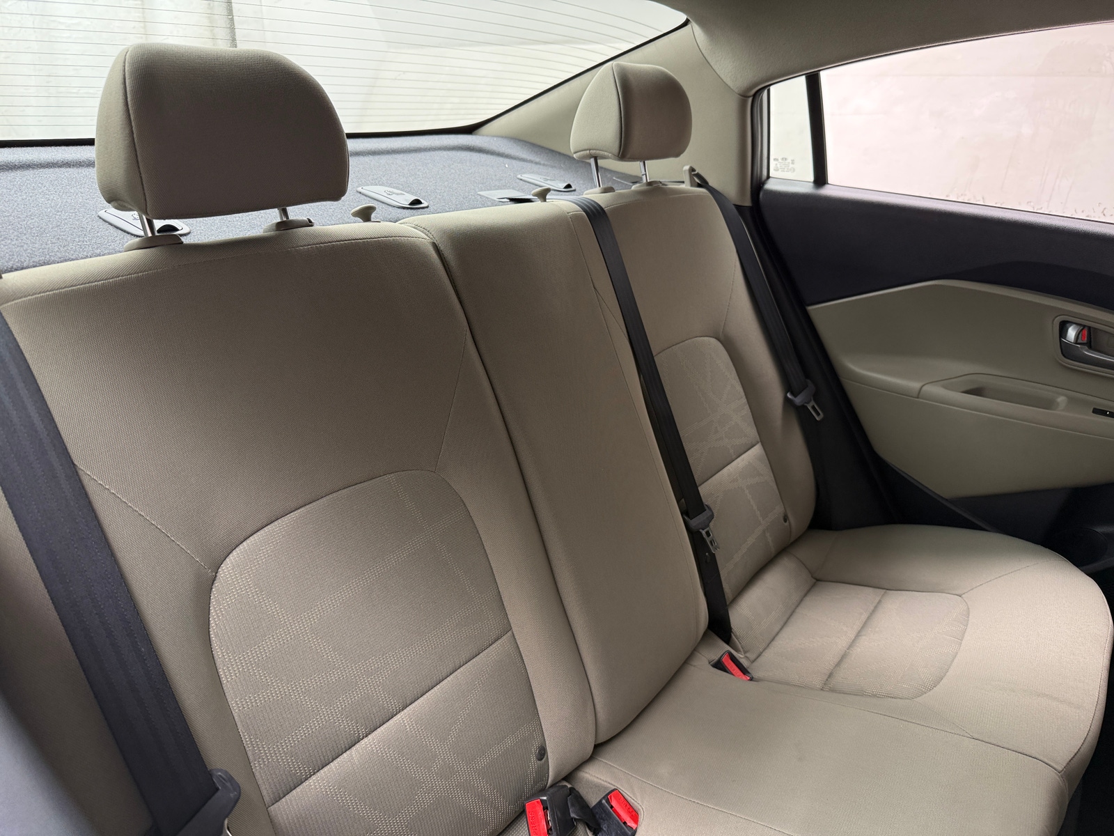 Thumbnail: 2016 Kia Rio - 6