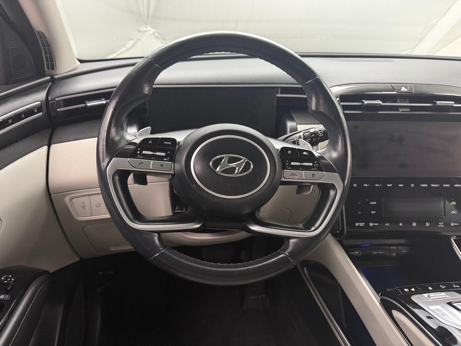 Thumbnail: 2022 Hyundai Tucson - 4