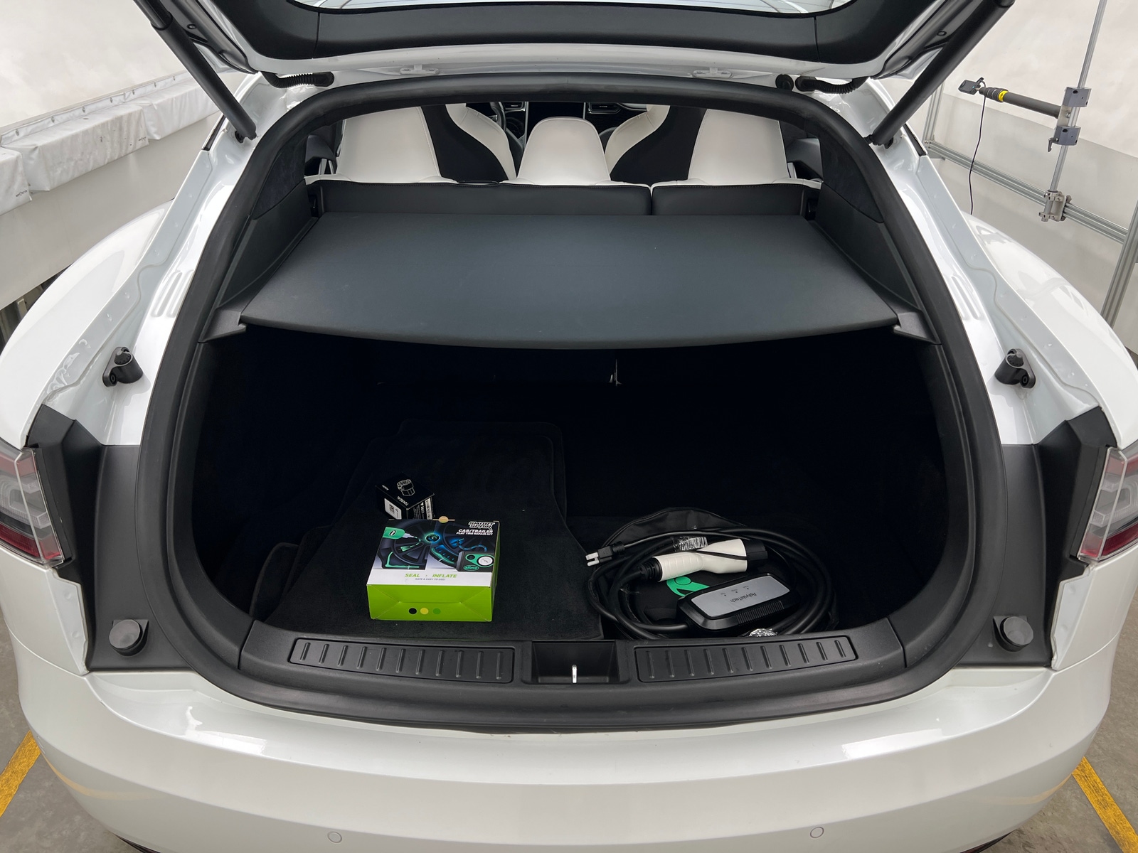 Thumbnail: 2019 Tesla Model S - 6