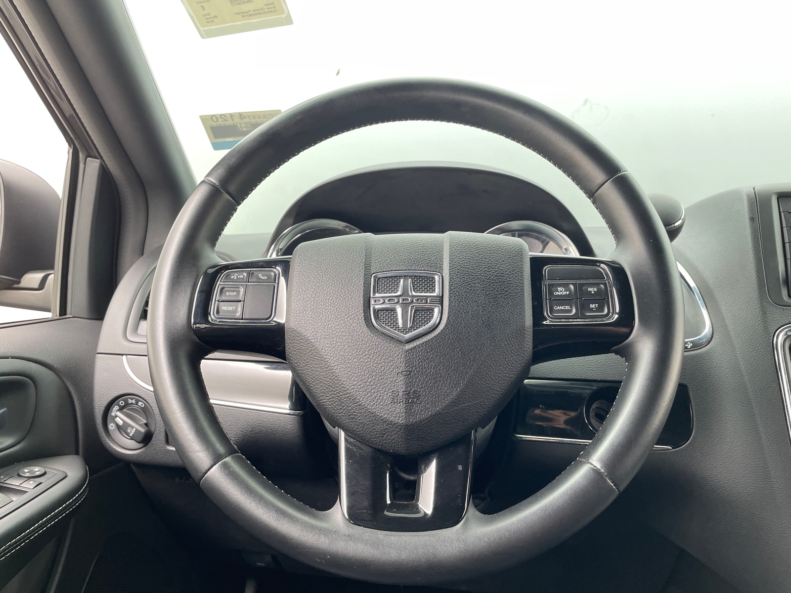 Thumbnail: 2016 Dodge Grand Caravan - 4