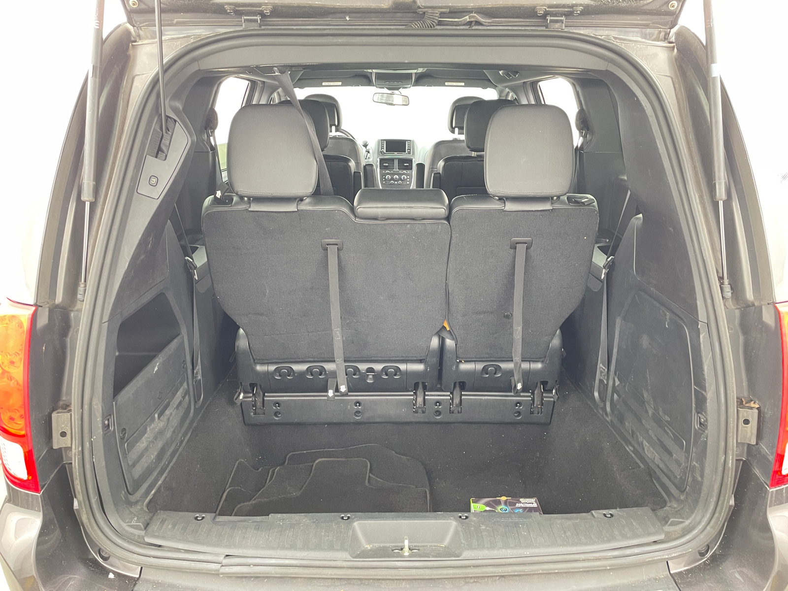 Thumbnail: 2016 Dodge Grand Caravan - 6