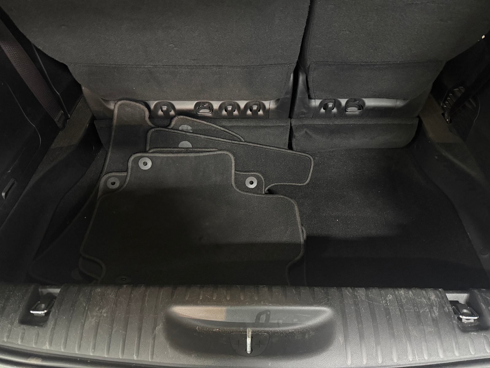 Thumbnail: 2022 Chrysler Pacifica - 6