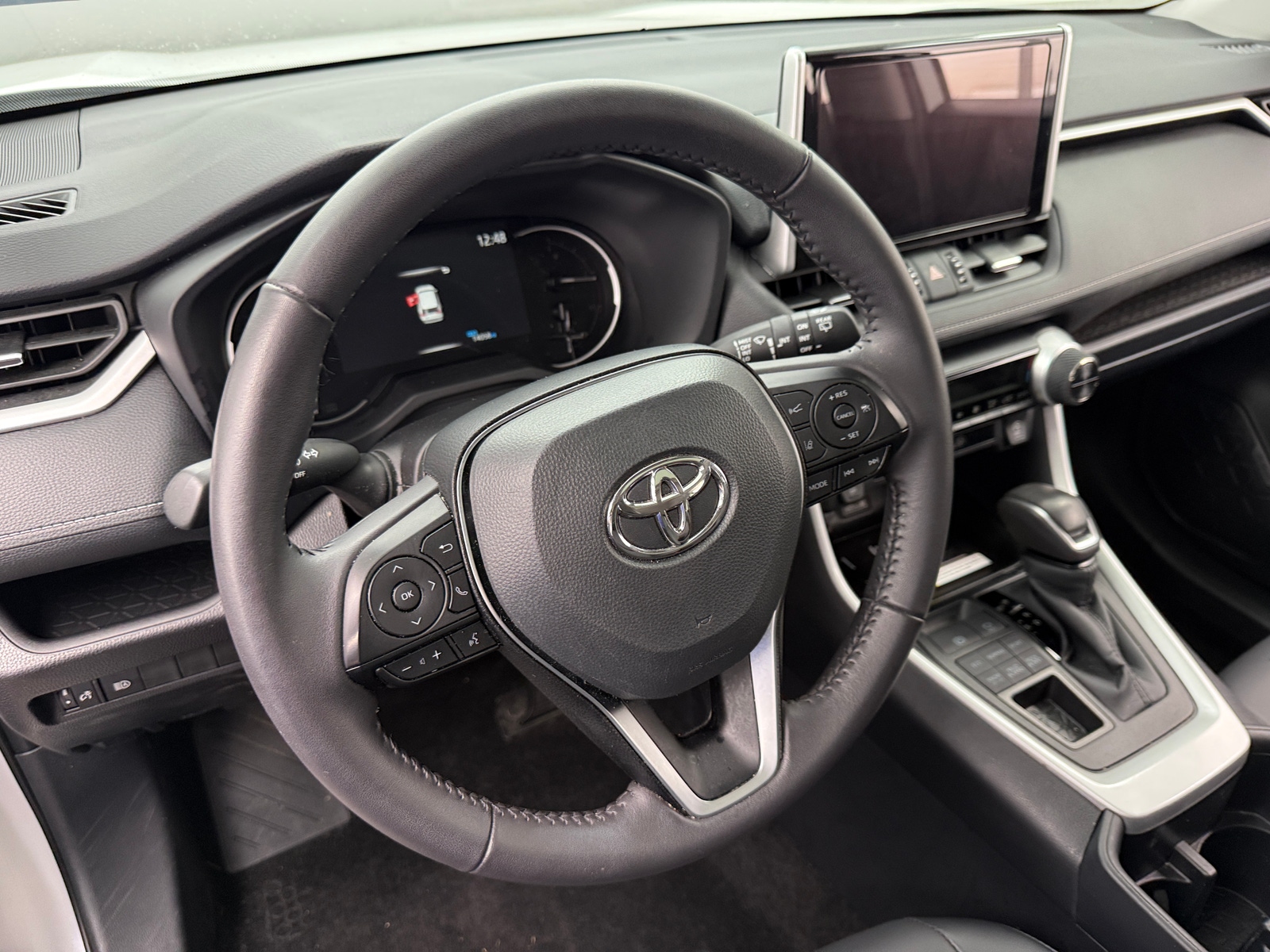 Thumbnail: 2025 Toyota RAV4 - 4