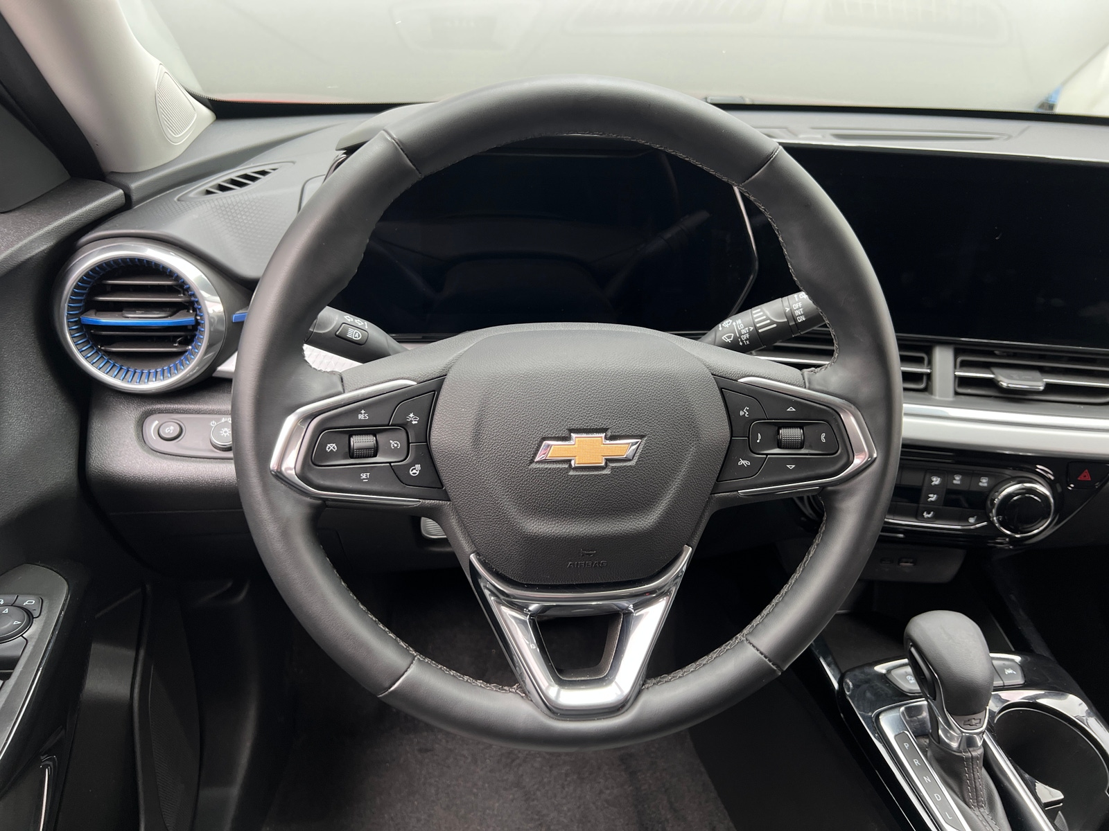 Thumbnail: 2025 Chevrolet Trax - 5