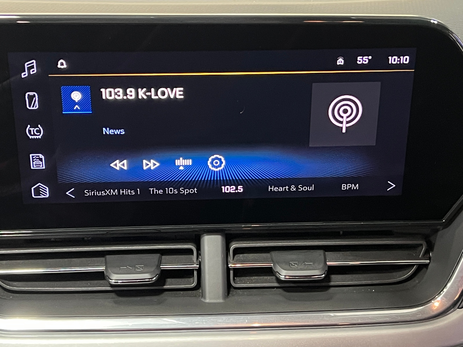 Thumbnail: 2025 Chevrolet Trax - 4