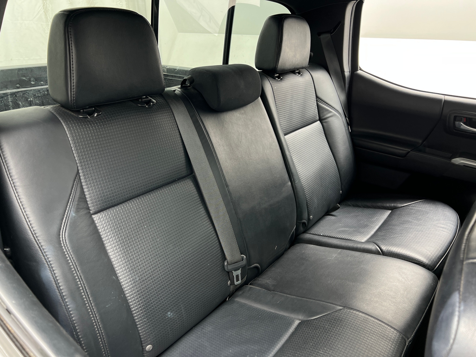 Thumbnail: 2018 Toyota Tacoma - 5