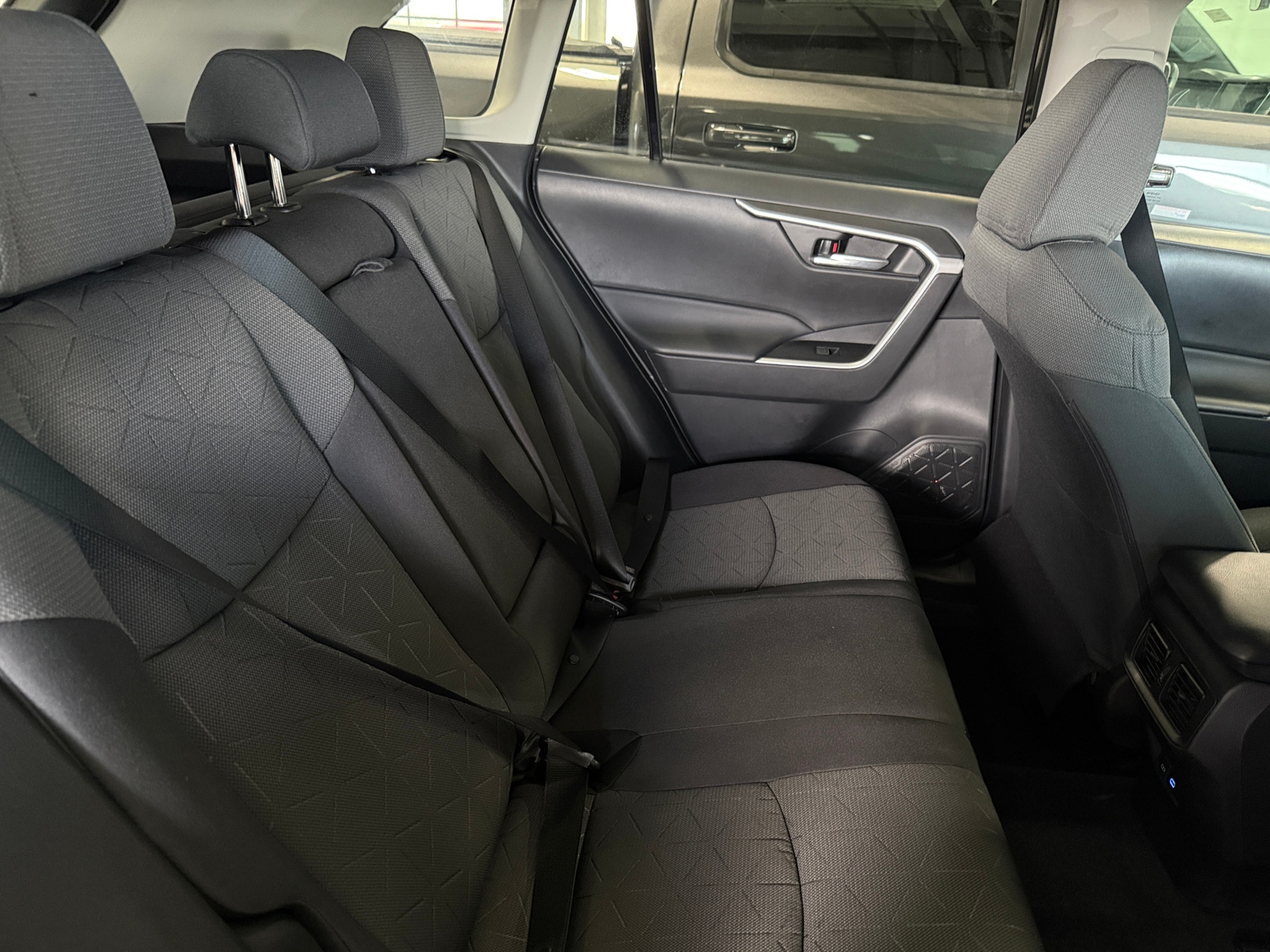 Thumbnail: 2022 Toyota RAV4 - 6