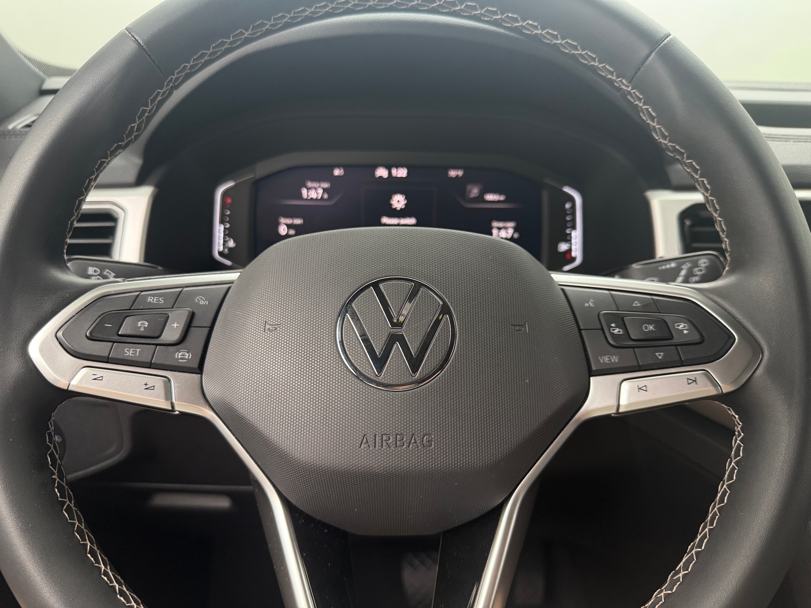 Thumbnail: 2022 Volkswagen Atlas - 4