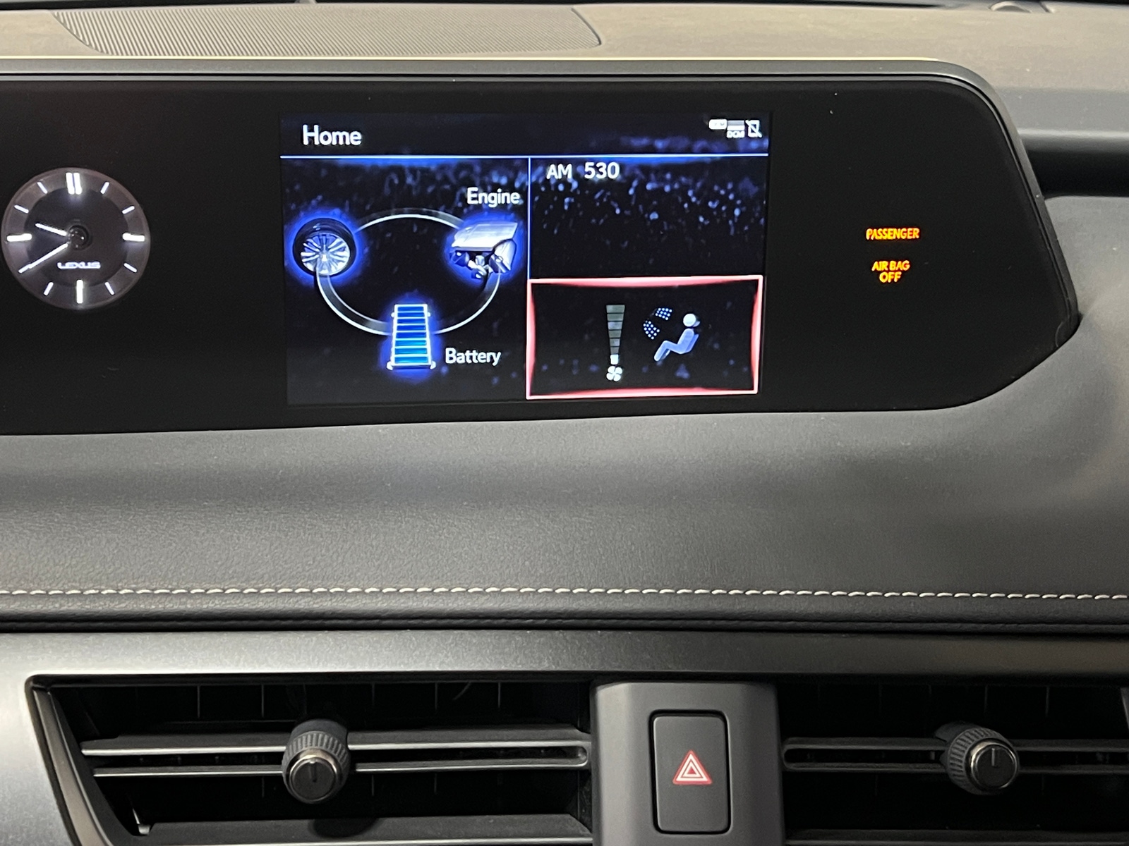 Thumbnail: 2021 Lexus UX - 3