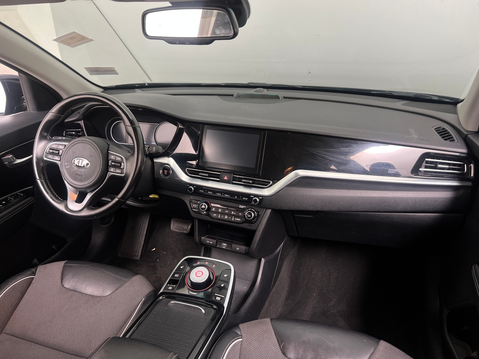 Thumbnail: 2021 Kia Niro - 3