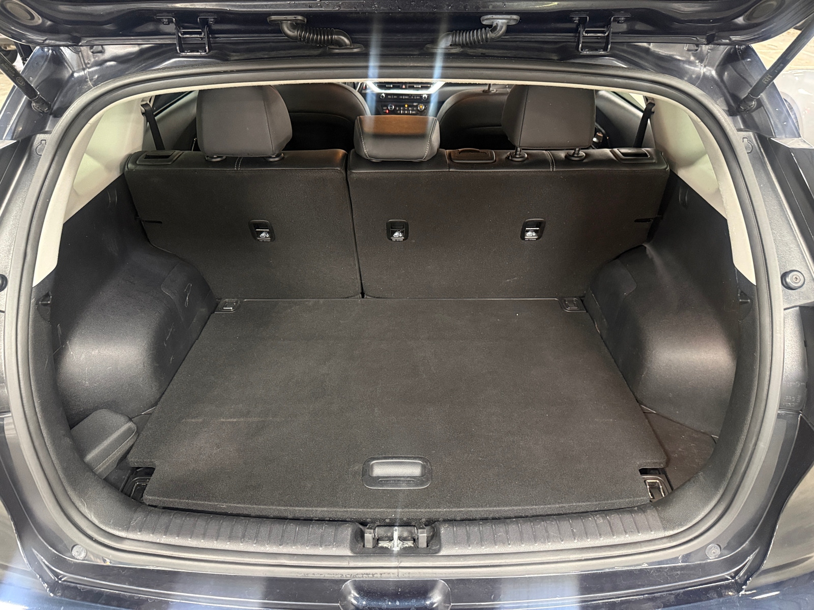 Thumbnail: 2021 Kia Niro - 7