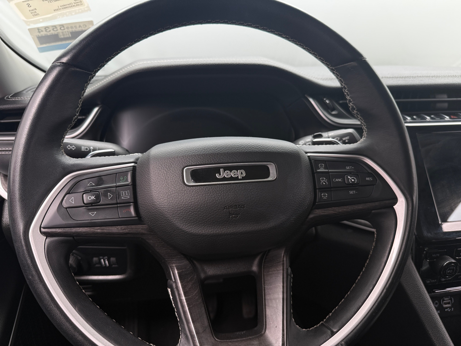 Thumbnail: 2022 Jeep Grand Cherokee L - 4