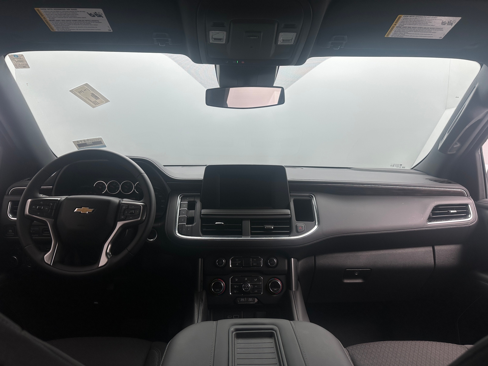 Thumbnail: 2024 Chevrolet Suburban - 3