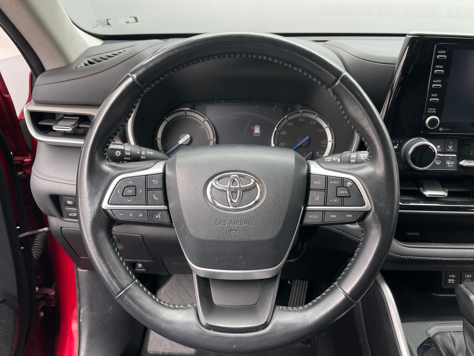 Thumbnail: 2022 Toyota Highlander - 4