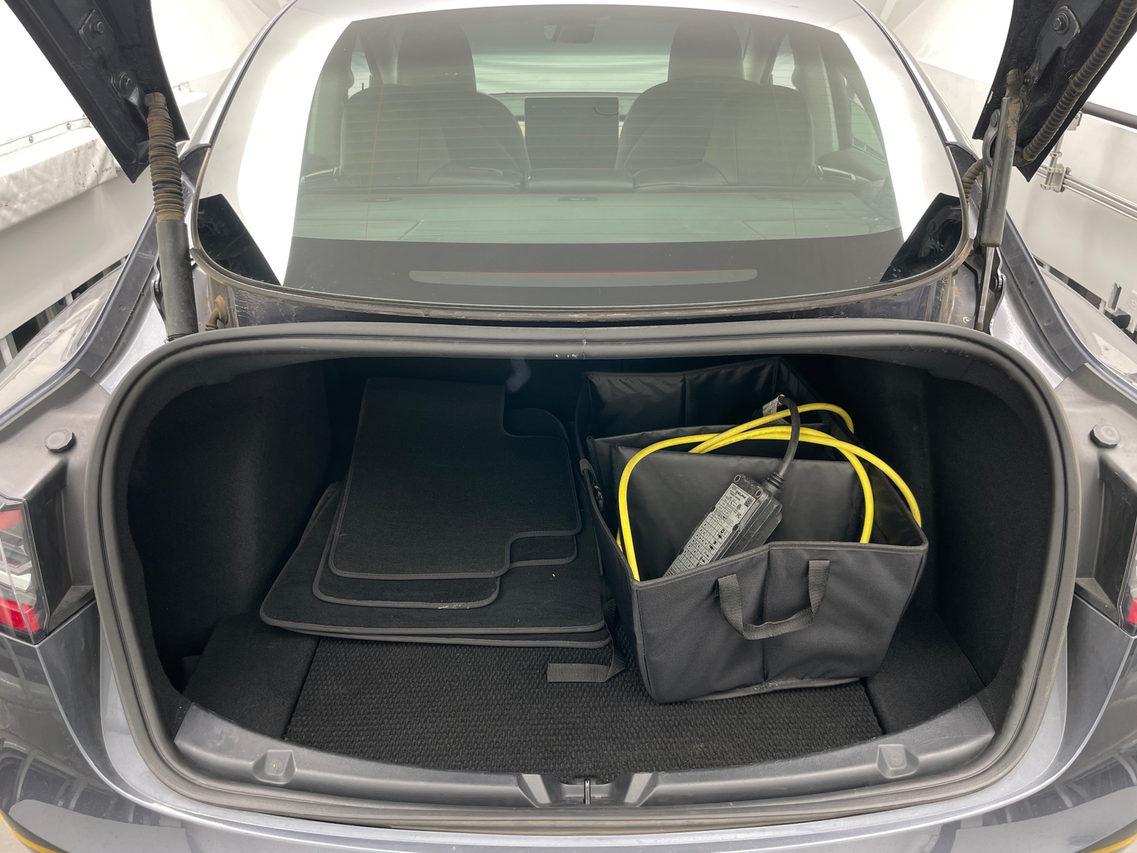 Thumbnail: 2023 Tesla Model 3 - 6