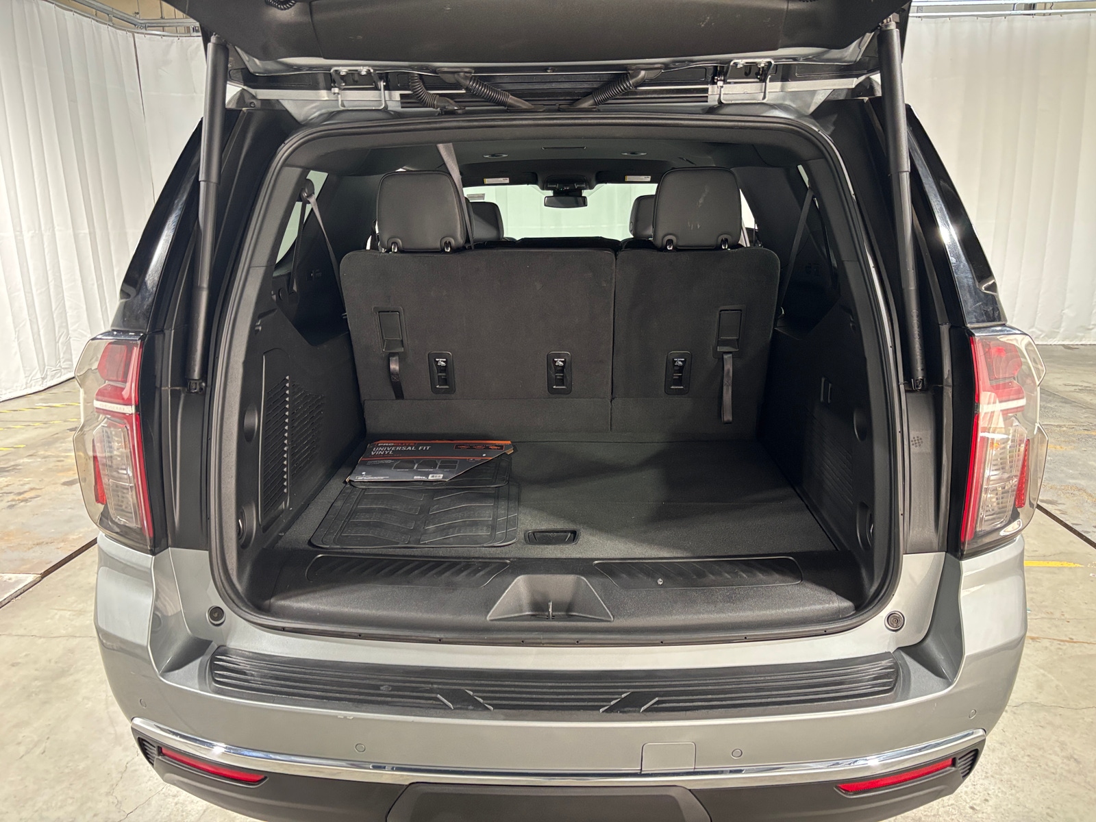 Thumbnail: 2024 Chevrolet Suburban - 6