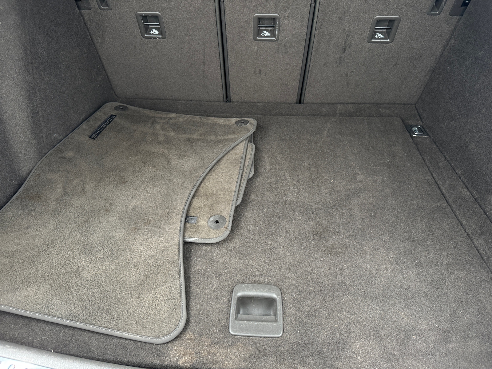 Thumbnail: 2017 Porsche Macan - 6