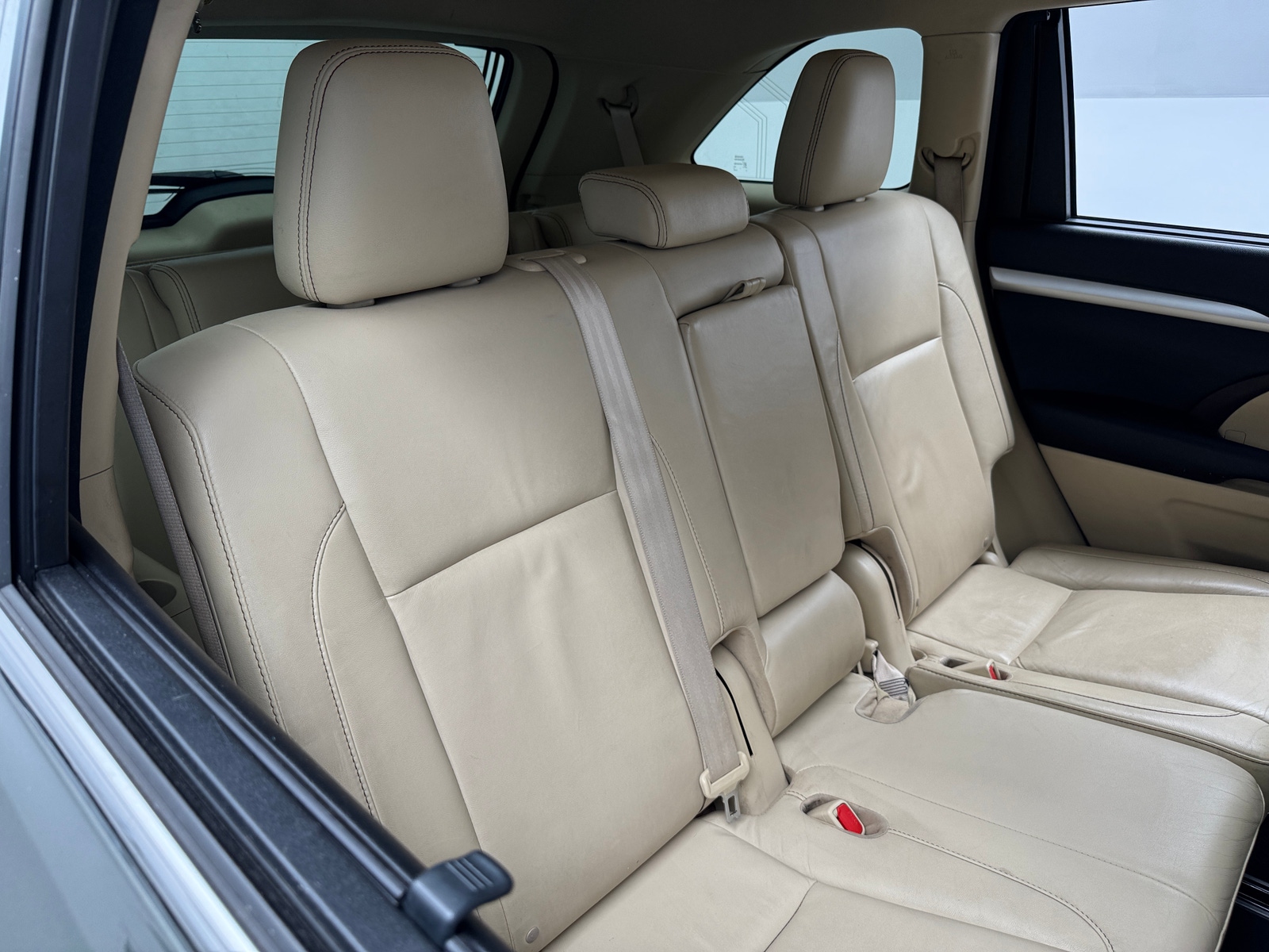 Thumbnail: 2016 Toyota Highlander - 5