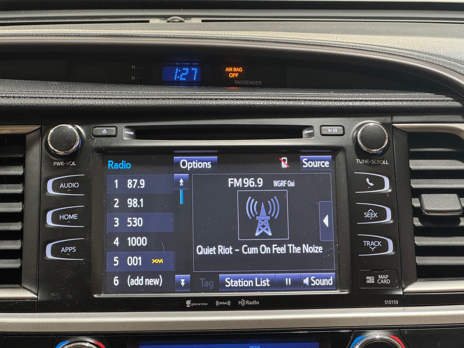 Thumbnail: 2016 Toyota Highlander - 3