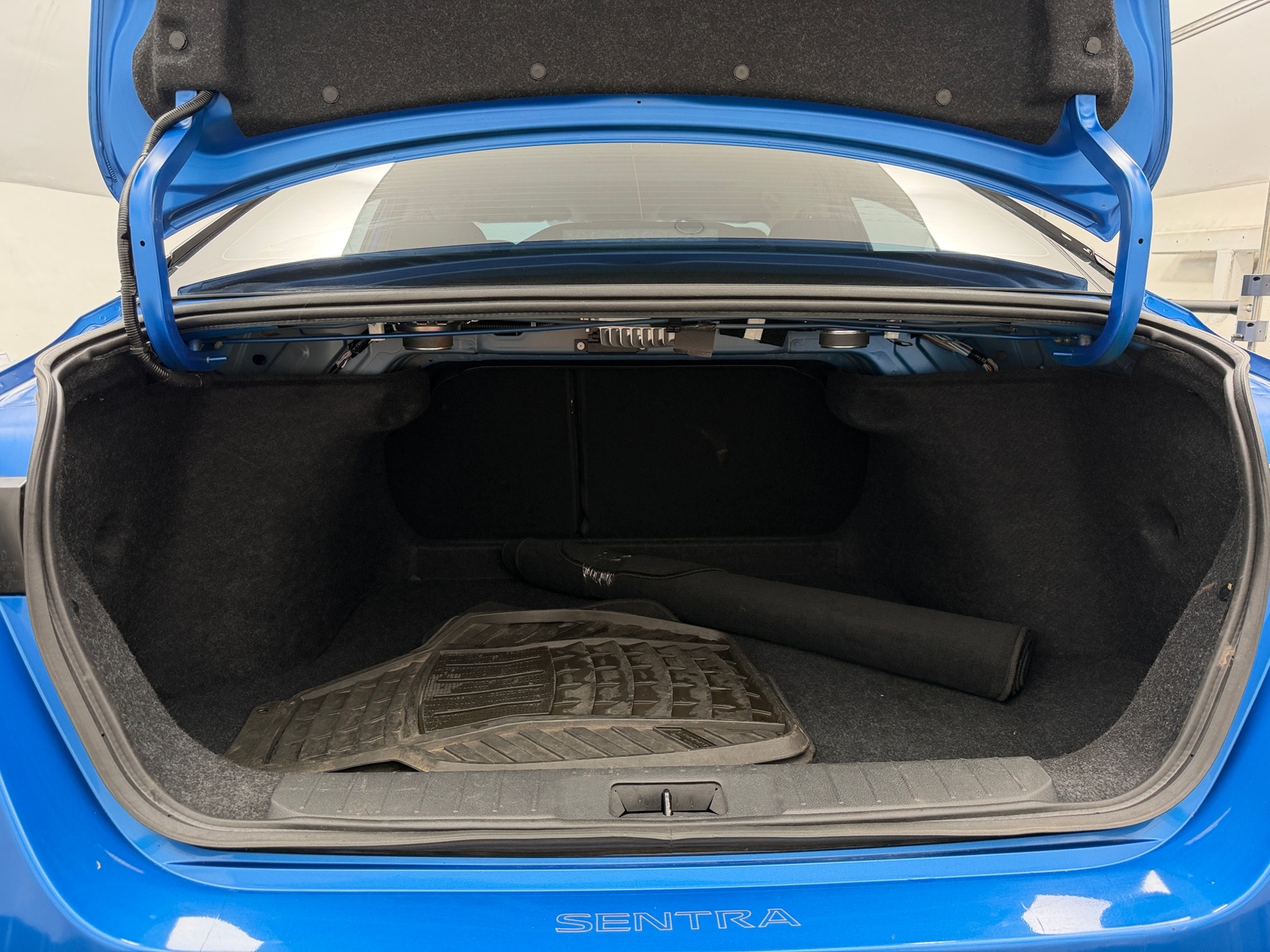 Thumbnail: 2022 Nissan Sentra - 6