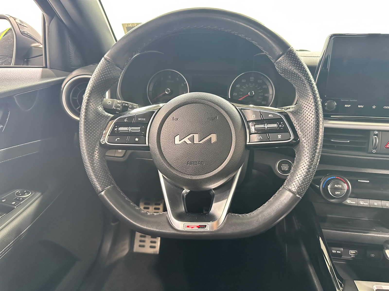 Thumbnail: 2023 Kia Forte - 5