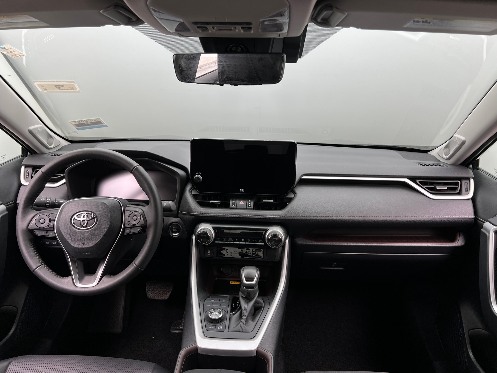 Thumbnail: 2025 Toyota RAV4 - 2