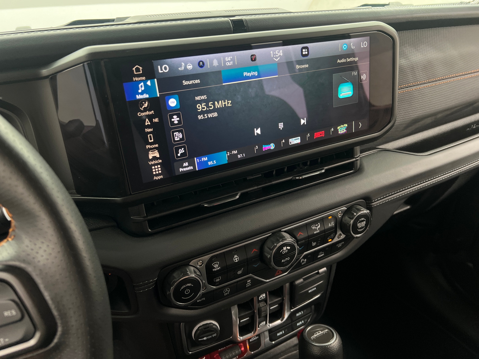 Thumbnail: 2024 Jeep Gladiator - 4