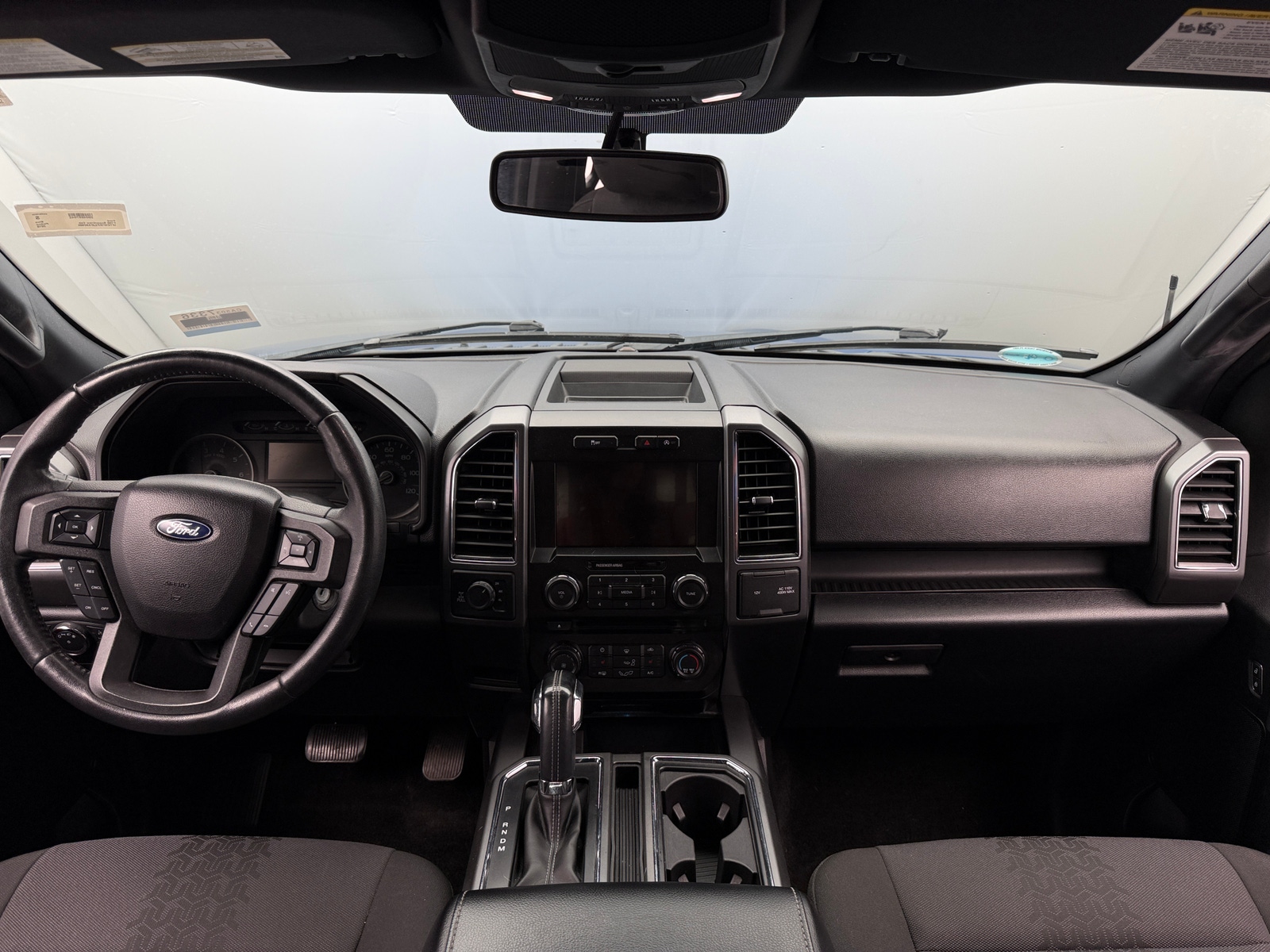 Thumbnail: 2018 Ford Econoline - 3