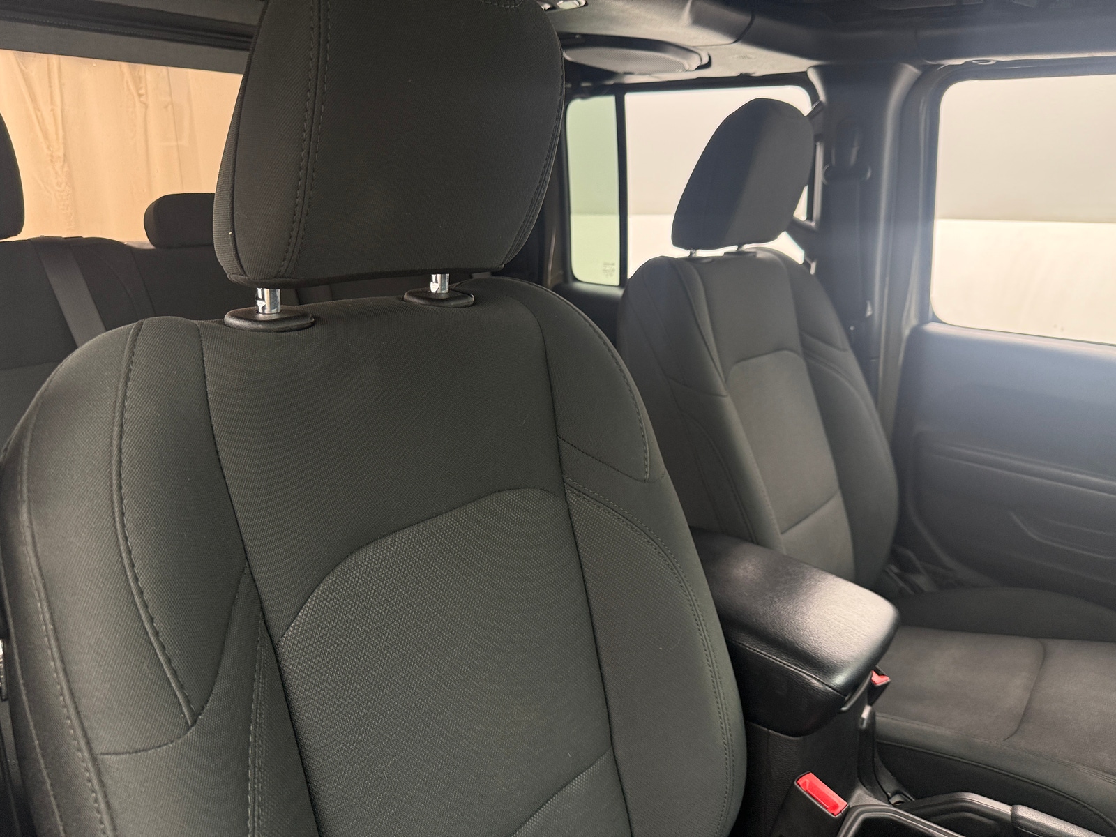 Thumbnail: 2020 Jeep Gladiator - 2