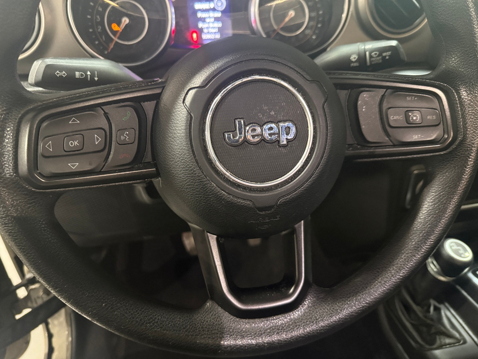 Thumbnail: 2020 Jeep Gladiator - 5