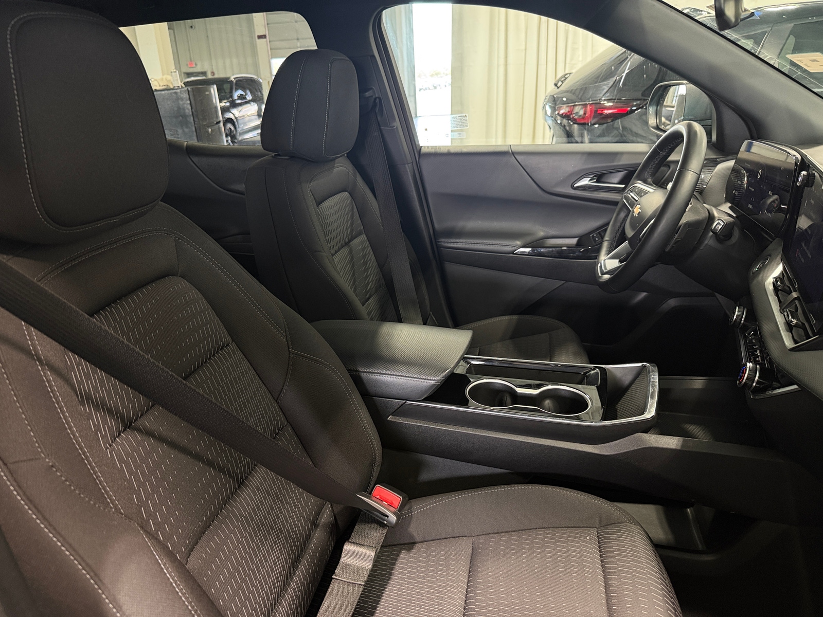 Thumbnail: 2025 Chevrolet Equinox - 2