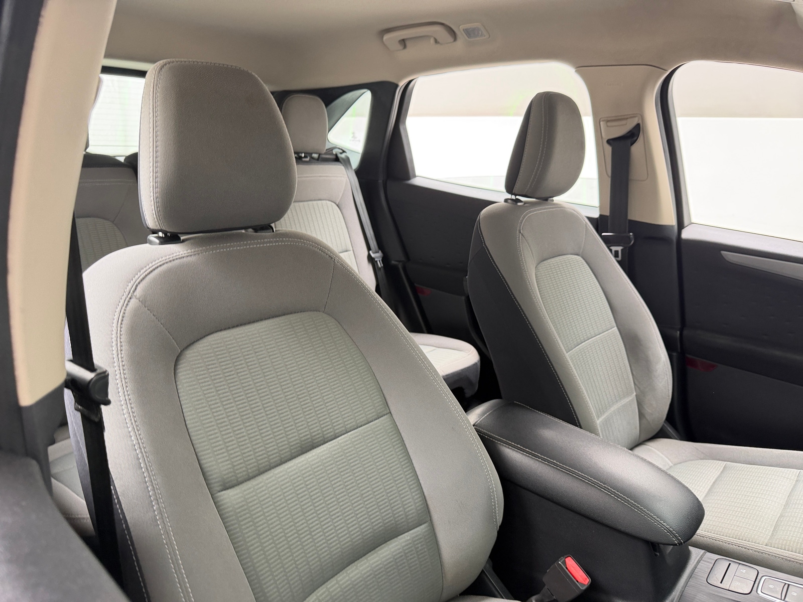 Thumbnail: 2020 Ford Escape - 2