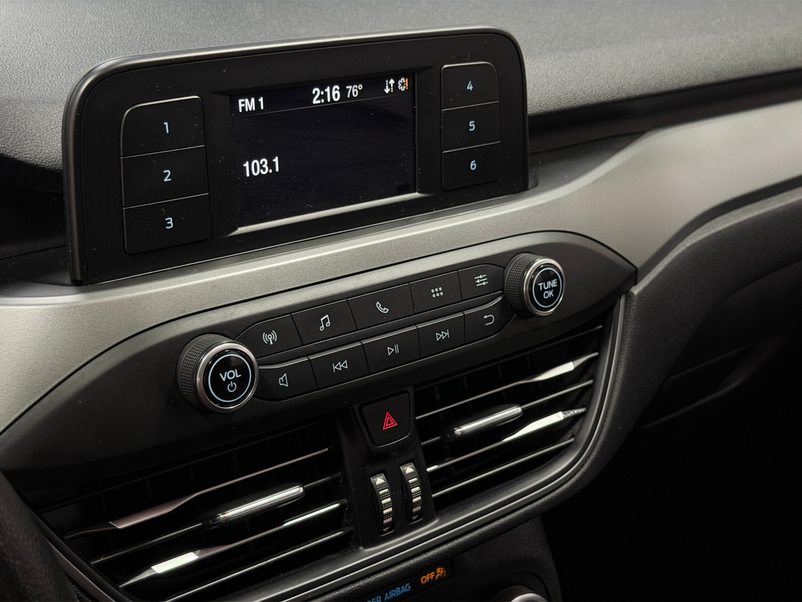 Thumbnail: 2020 Ford Escape - 4