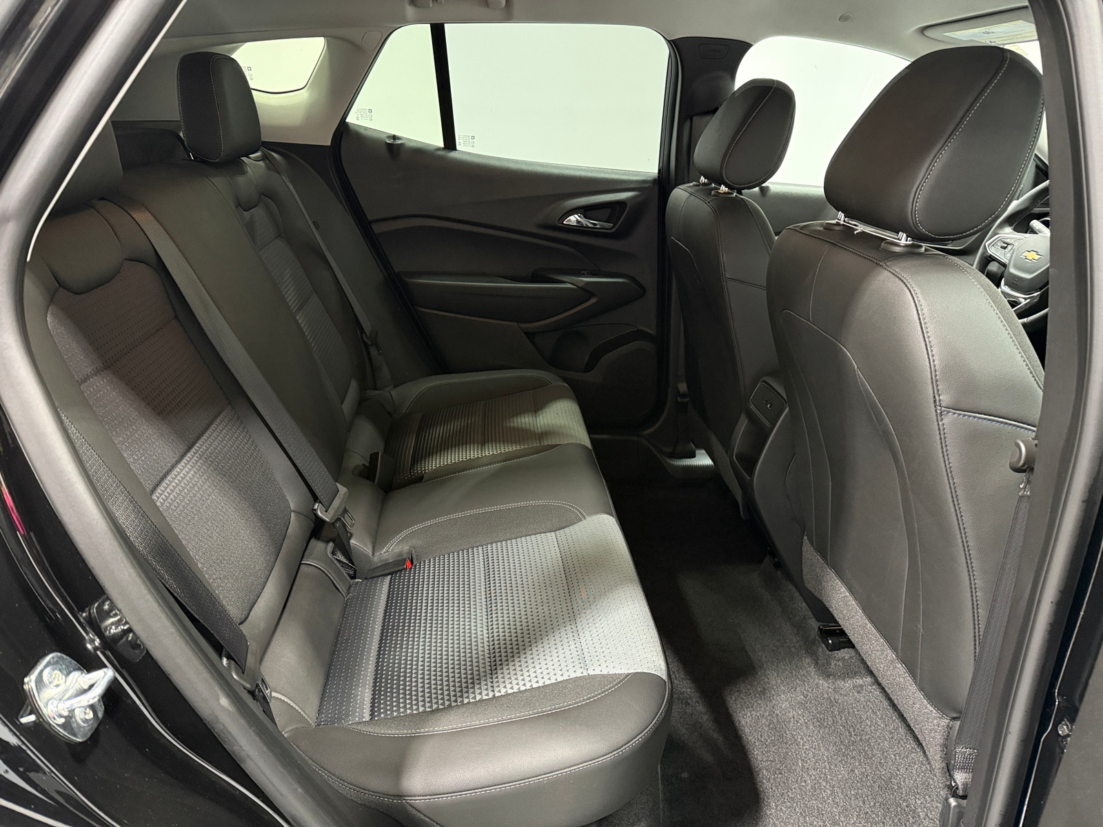 Thumbnail: 2025 Chevrolet Trax - 6