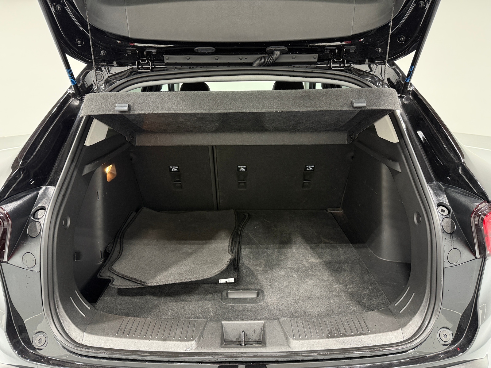 Thumbnail: 2025 Chevrolet Trax - 7