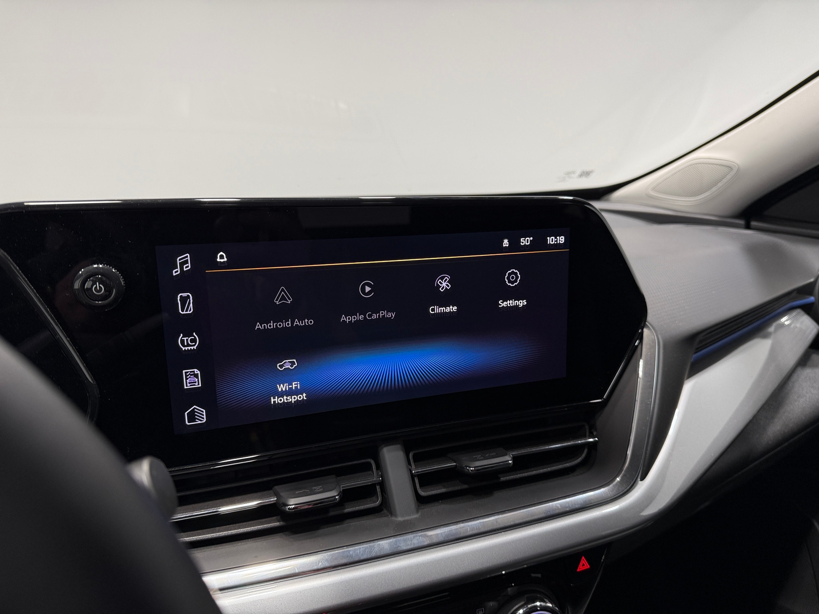 Thumbnail: 2025 Chevrolet Trax - 4