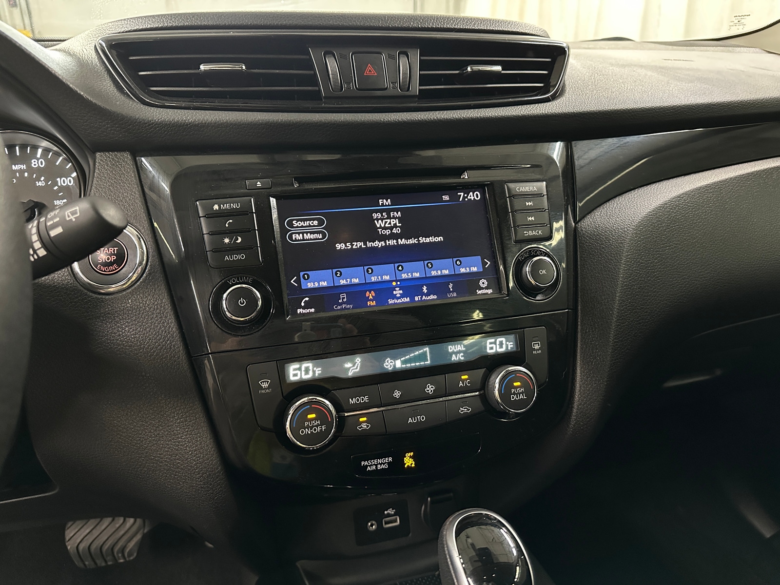 Thumbnail: 2020 Nissan Rogue Sport - 4